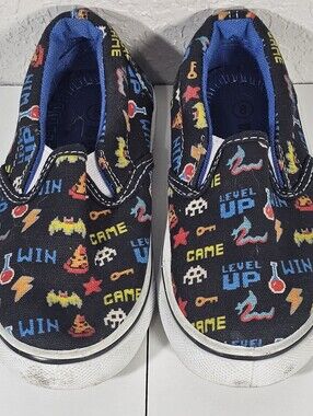 US Sports Slip-On Sneakers Gaming Pattern Size 8